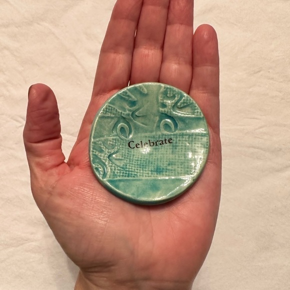 🎉Fun Little Gift ‘The Giving Bowl’ NWT - Picture 2 of 6